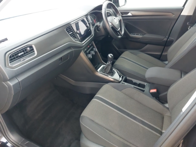 Used Volkswagen T-Roc 2019 for sale - 76683533: Photo 5