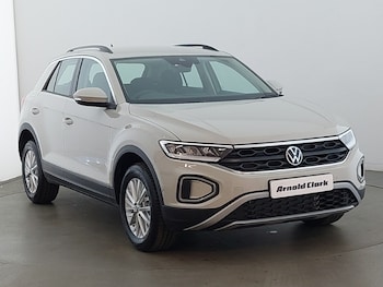 Used Volkswagen T-Roc 2024 for sale - 75513822: Photo