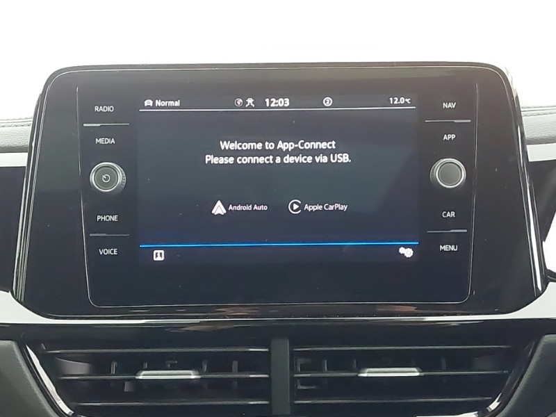 Used Volkswagen T-Roc 2023 for sale - 77134224: Photo 16