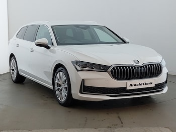 Used Skoda Superb 2024 for sale - 77442998: Photo