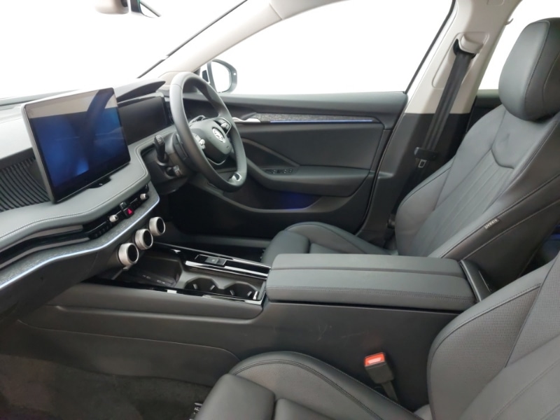 Used Skoda Superb 2024 for sale - 77442998: Photo 5