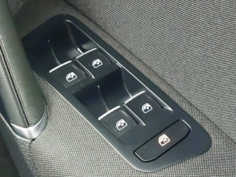 Used Volkswagen Golf 2018 for sale - 77466224: Photo 19