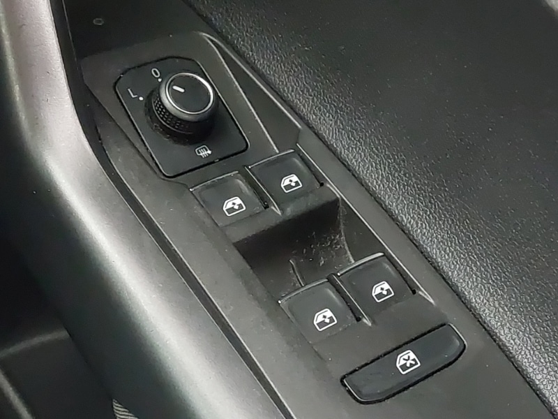 Used Volkswagen Polo 2018 for sale - 76478517: Photo 19