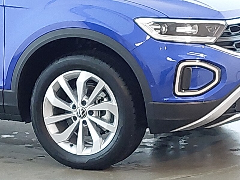Used Volkswagen T-Roc 2025 for sale - 76906990: Photo 9