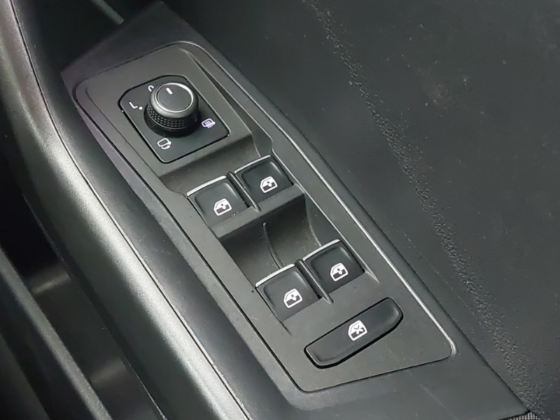 Used Volkswagen T-Roc 2018 for sale - 77698560: Photo 19