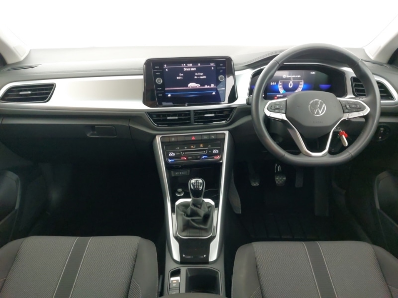 Used Volkswagen T-Roc 2023 for sale - 76556427: Photo 2