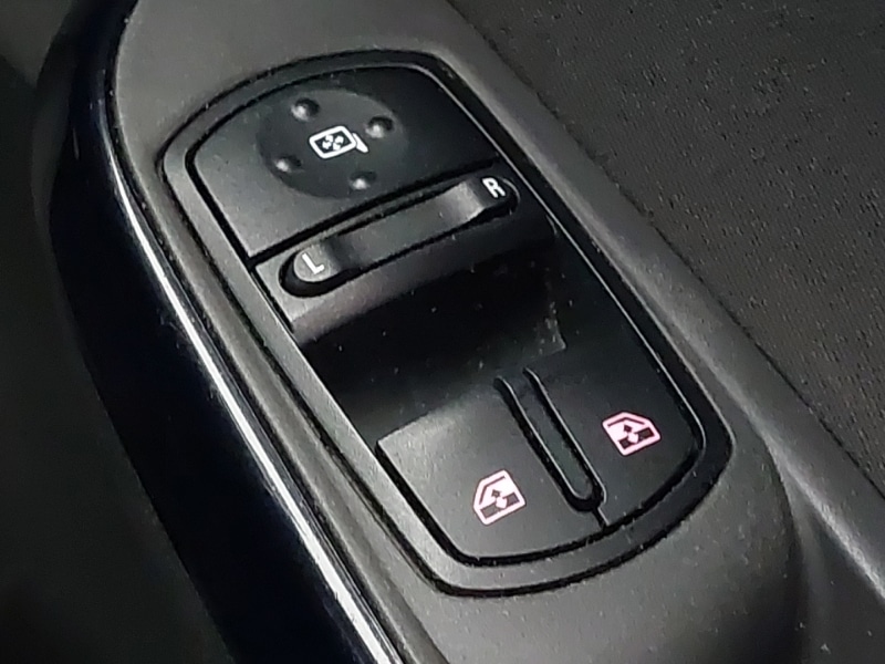 Used Vauxhall Corsa 2015 for sale - 76602485: Photo 17