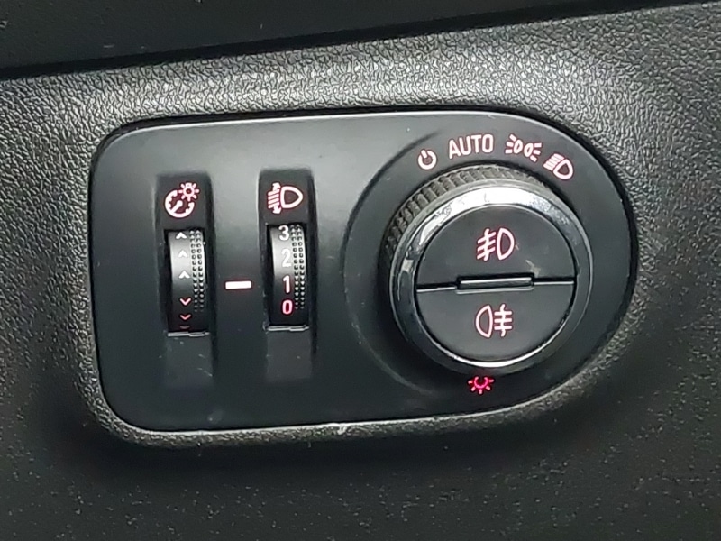 Used Vauxhall Corsa 2015 for sale - 76602485: Photo 18