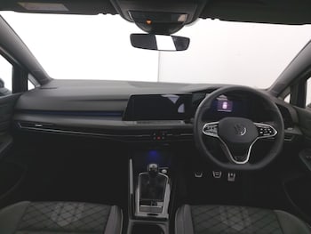 Used Volkswagen Golf 2024 for sale - 76478509: Photo