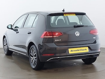 Used Volkswagen Golf 2017 for sale - 78238345: Photo