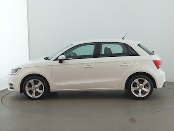 Used Audi A1 2018 for sale - 77228811: Photo