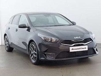 Used Kia Ceed 2023 for sale - 77361012: Photo