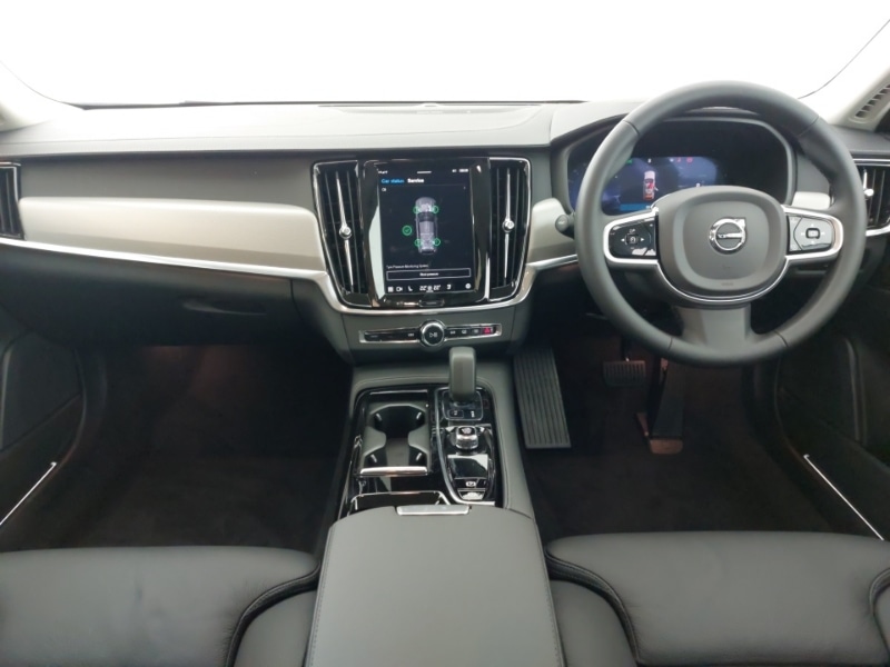 Used Volvo V90 2025 for sale - 77273172: Photo 2