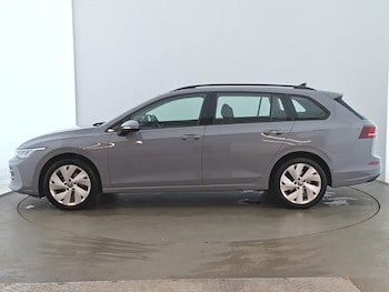Used Volkswagen Golf 2024 for sale - 78735286: Photo