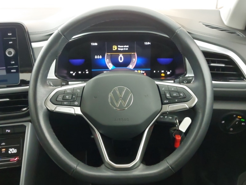 Used Volkswagen T-Roc 2023 for sale - 77518138: Photo 13