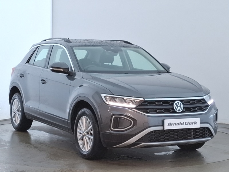 Used Volkswagen T-Roc 2023 for sale - 76408034: Photo 1