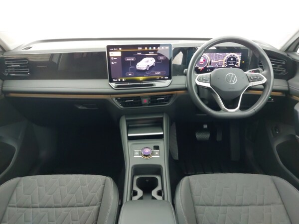 Used Volkswagen Tiguan 2024 for sale - 75369102: Photo 2