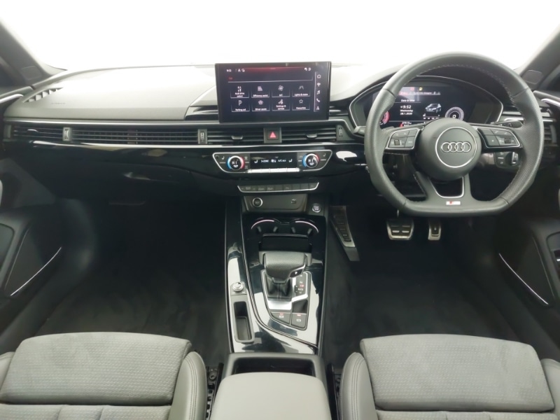 Used Audi A4 2023 for sale - 77352452: Photo 2