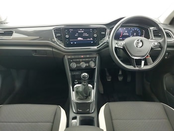 Used Volkswagen T-Roc 2020 for sale - 75939649: Photo