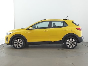 Used Kia Stonic 2023 for sale - 77999818: Photo