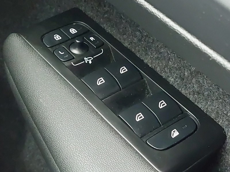 Used Volvo XC40 2021 for sale - 76493513: Photo 18