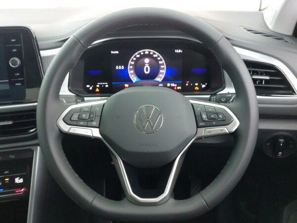 Used Volkswagen T-Roc 2025 for sale - 75644988: Photo 13