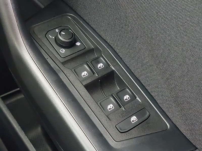 Used Volkswagen T-Roc 2025 for sale - 76721349: Photo 19