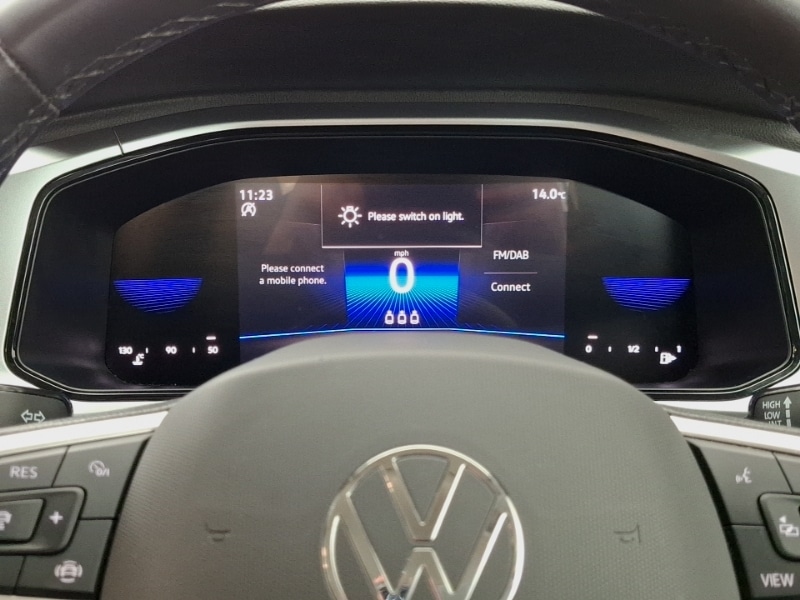 Used Volkswagen T-Roc 2023 for sale - 76478523: Photo 11