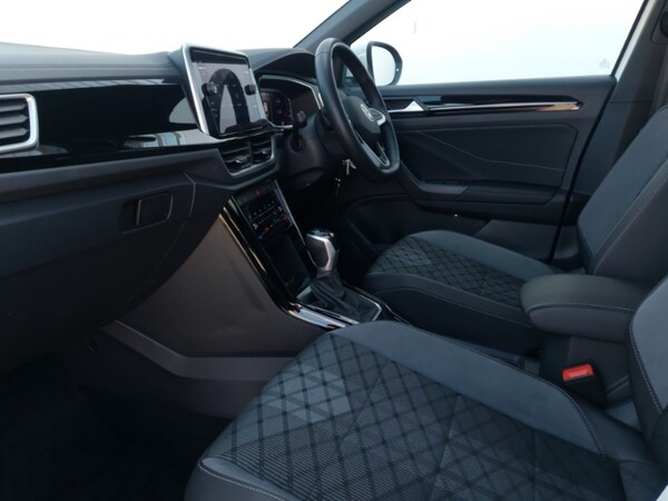Used Volkswagen T-Roc 2024 for sale - 74892348: Photo 5