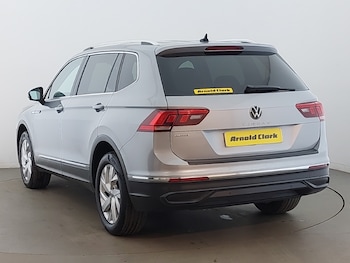 Used Volkswagen Tiguan Allspace 2021 for sale - 77580407: Photo