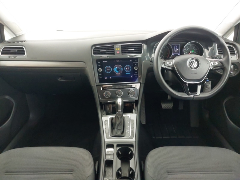 Used Volkswagen Golf 2019 for sale - 76579509: Photo 2