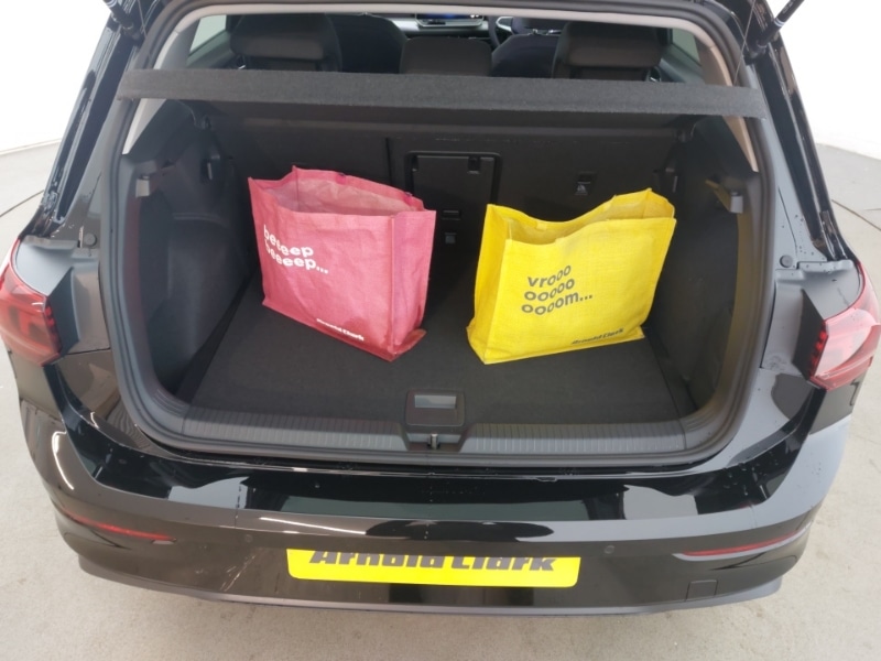 Used Volkswagen Golf 2025 for sale - 76963944: Photo 8