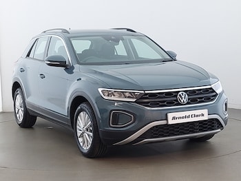 Used Volkswagen T-Roc 2023 for sale - 78146857: Photo