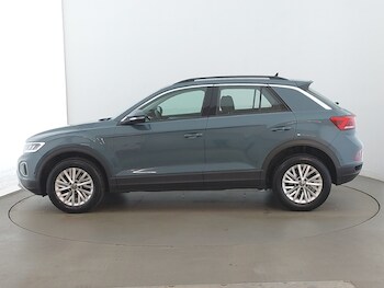 Used Volkswagen T-Roc 2023 for sale - 78146857: Photo