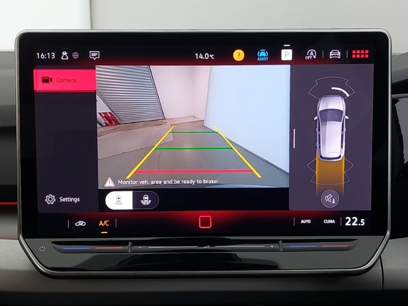 Used Volkswagen Golf 2024 for sale - 78203393: Photo 11