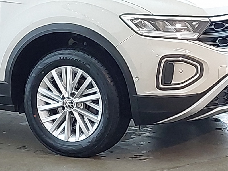 Used Volkswagen T-Roc 2023 for sale - 76188152: Photo 9