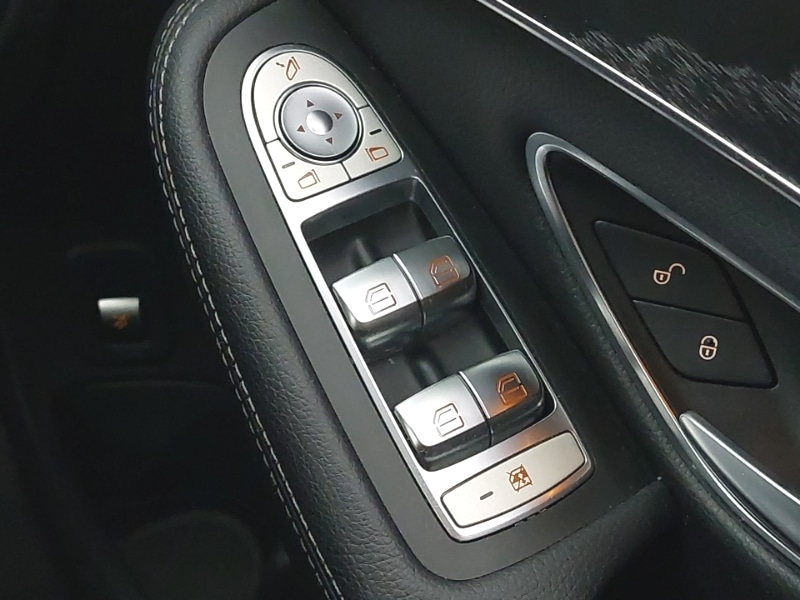 Used Mercedes-Benz C Class 2018 for sale - 78125551: Photo 18