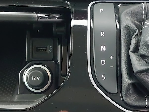 Used Volkswagen Caravelle 2016 for sale - 76271881: Photo 18