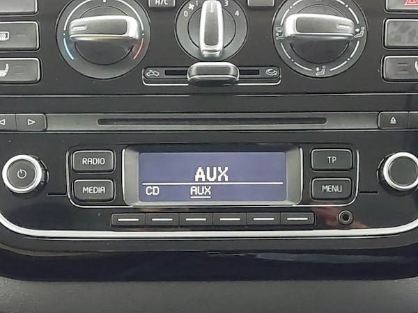 Used Volkswagen up! 2014 for sale - 76252005: Photo 14