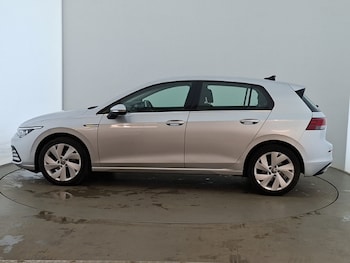 Used Volkswagen Golf 2022 for sale - 78766381: Photo