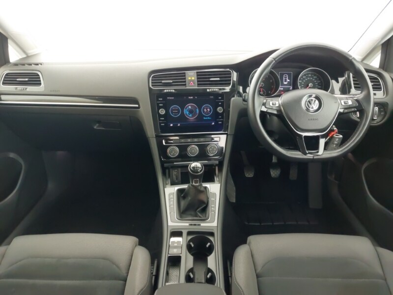 Used Volkswagen Golf 2018 for sale - 76358966: Photo 2