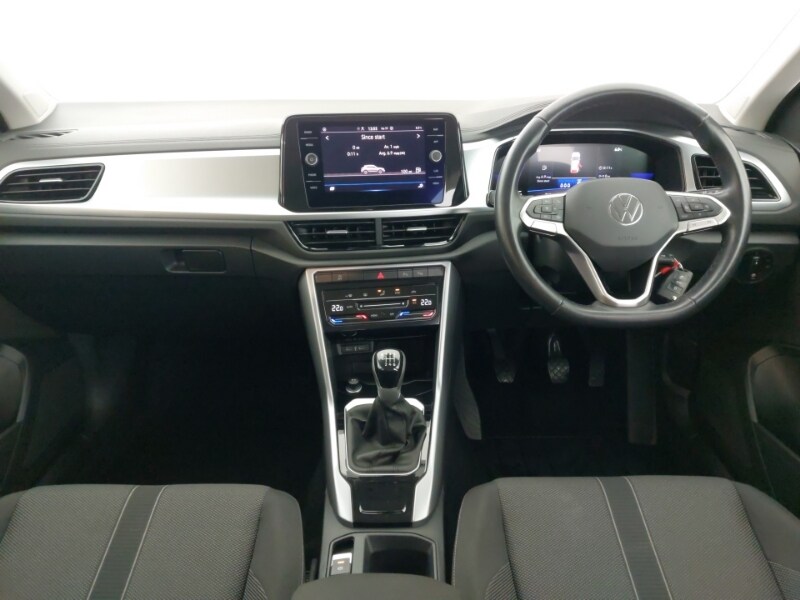 Used Volkswagen T-Roc 2023 for sale - 77338540: Photo 2