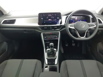 Used Volkswagen T-Roc 2023 for sale - 75278348: Photo
