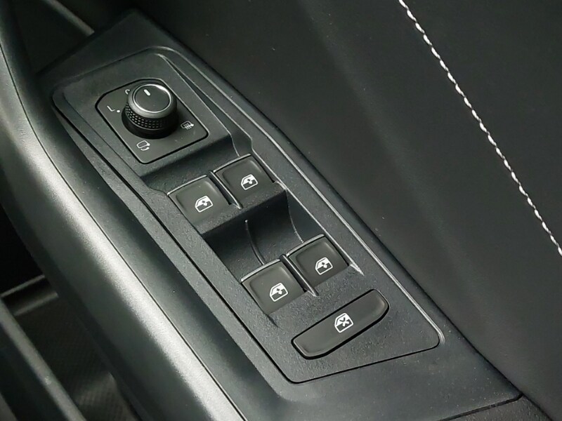 Used Volkswagen T-Roc 2025 for sale - 77228657: Photo 18