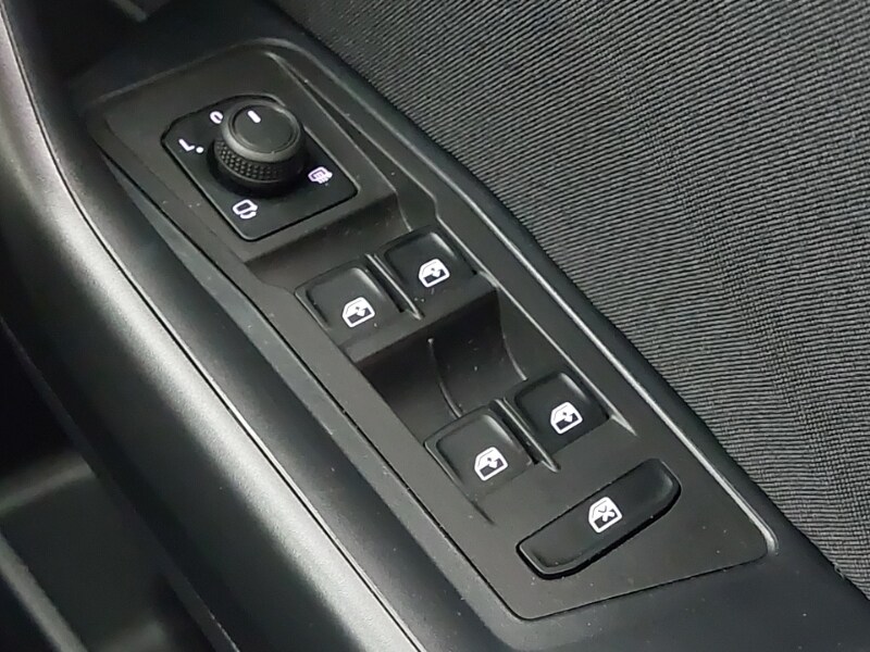 Used Volkswagen T-Roc 2024 for sale - 77689668: Photo 19