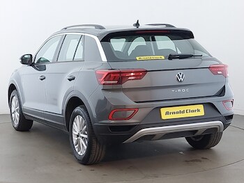 Used Volkswagen T-Roc 2024 for sale - 77689668: Photo