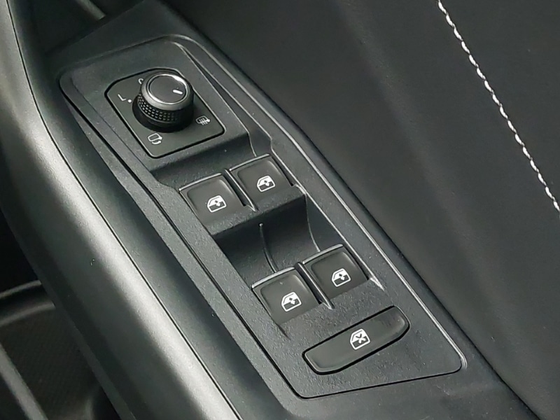 Used Volkswagen T-Roc 2025 for sale - 77223766: Photo 18