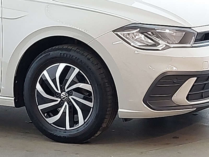 Used Volkswagen Polo 2024 for sale - 76392954: Photo 9