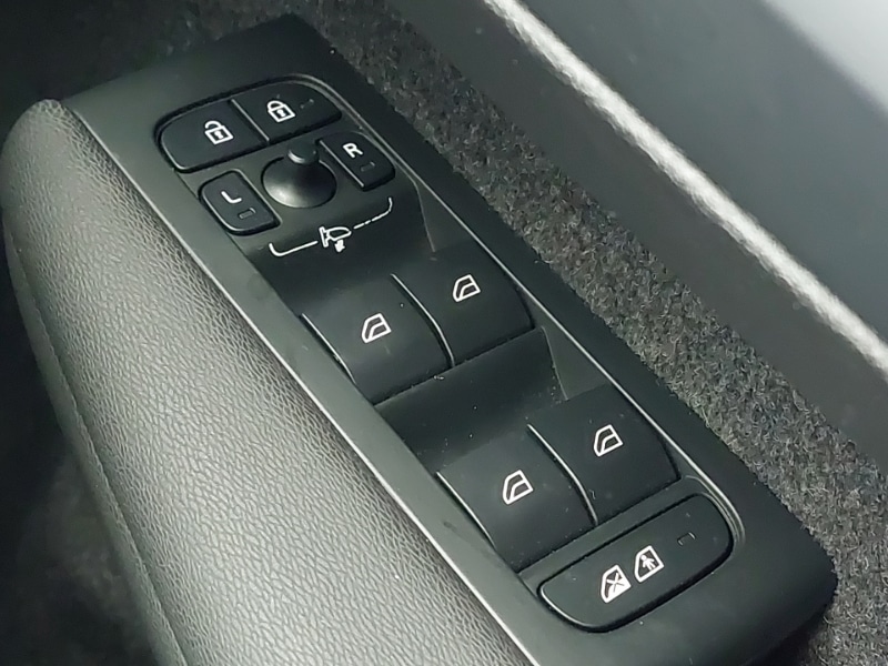 Used Volvo XC40 2024 for sale - 76188250: Photo 19