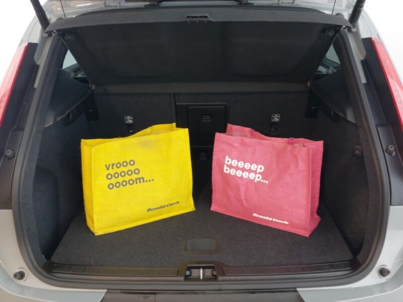 Used Volvo XC40 2024 for sale - 76188250: Photo 8